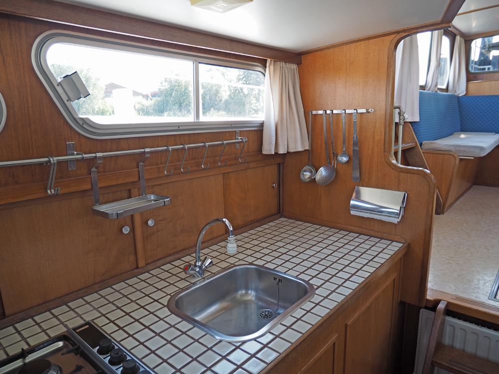 Fore ship, Accommodation